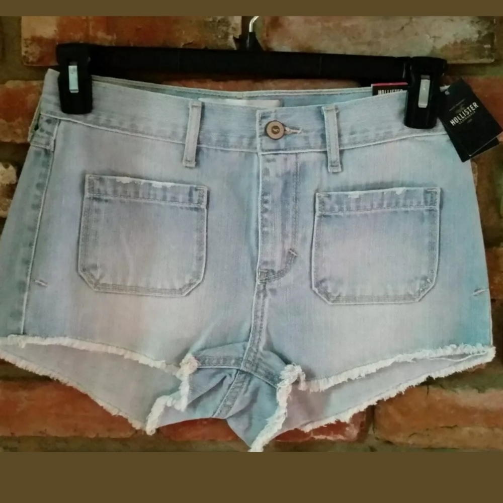 WOMENS HOLLISTER SHORT-SHORTS SIZE 3 and 5
